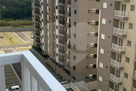 Lindo apartamento no Parque das Oliveiras