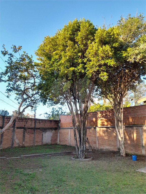 Casa de Alto Padrão à Venda e Locação no Parque Santa Mônica - São Carlos