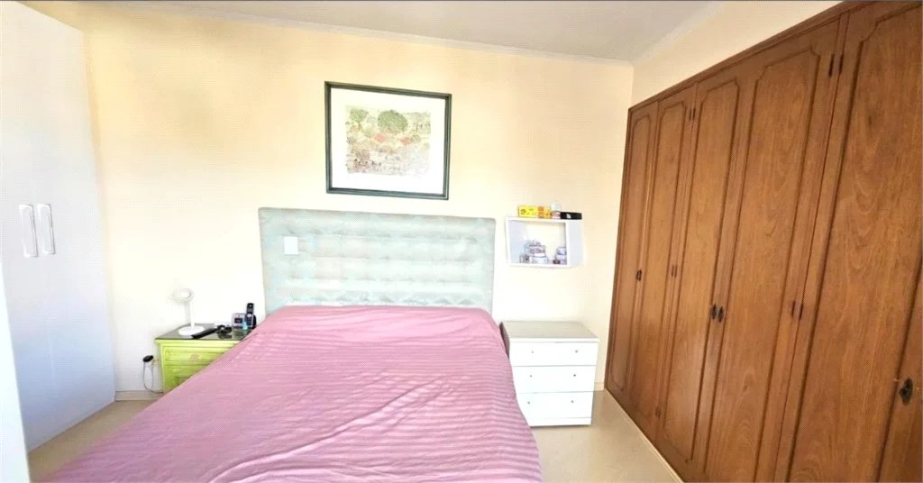 Casa à venda com 3 quartos, sendo 1 suíte, em Jardim Ester Yolanda, São Paulo, SP