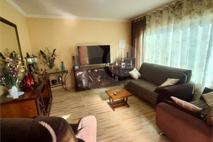 Casa térrea em Pirituba com 30 vagas!!!