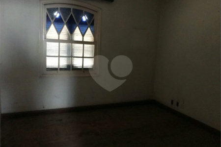 CASA À VENDA COLOCADA COM A SANTA CASA