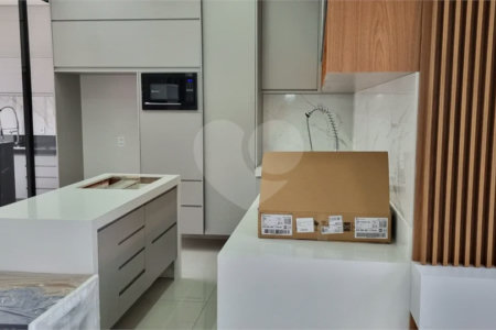 Indaiatuba - Sp - Condomínio London Park - Sol da manhã - 300 m² de terreno | 192 m² de área construída - R$ 1.990.000,00 - 03 suites - Uma residência cuidadosamente planejada para quem valoriza conforto, qualidade, tecnologia e ambientes funcionais, com acabamentos de primeira e uma arquitetur