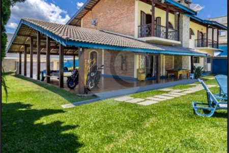 Casa com 6 Quartos e 8 banheiros à Venda, 1500 m² de Terreno em Atibaia/SP