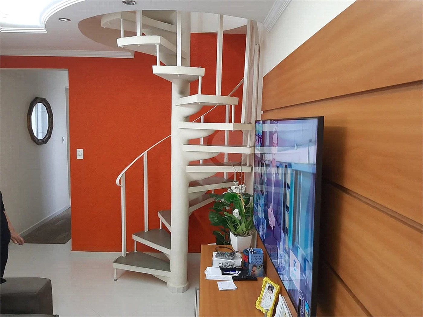 Apartamento com 125 m², 2 quartos (1 suíte) e 2 vagas de garagem à venda no bairro Nova Gerty em São Caetano do Sul