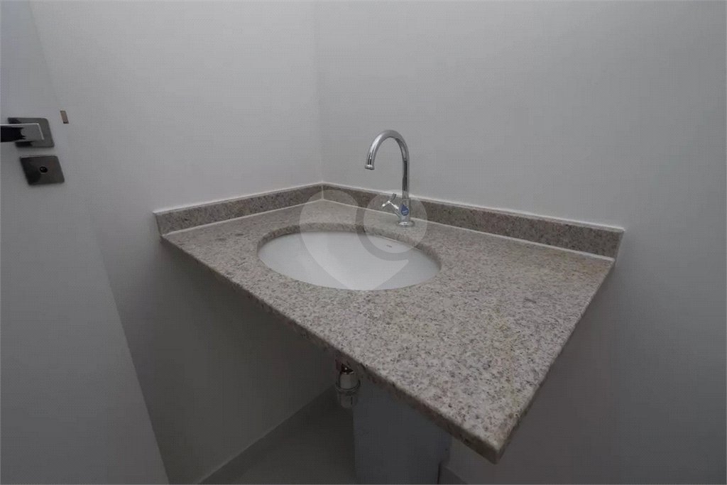 Studio à venda na V.Mariana - 30m2 - 350 metros metrô Paraíso