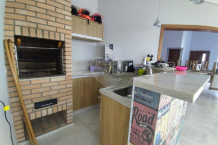 Casa térrea para venda no Condomínio Damha III