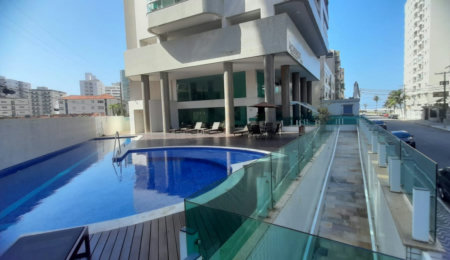 🏖️ BELO APARTAMENTO NO CORAÇÃO DA VILA CAIÇARA – PERTINHO DA PRAIA!