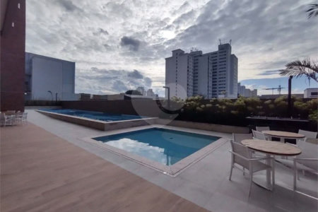 Apartamento novo com 129m² na Mooca com 2 suítes e 2 vagas.