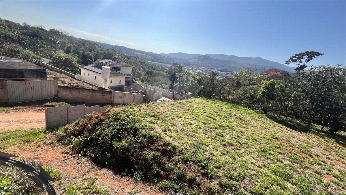 Terreno a Venda com 1000m2 no Jd Estancia Brasil em Atibaia