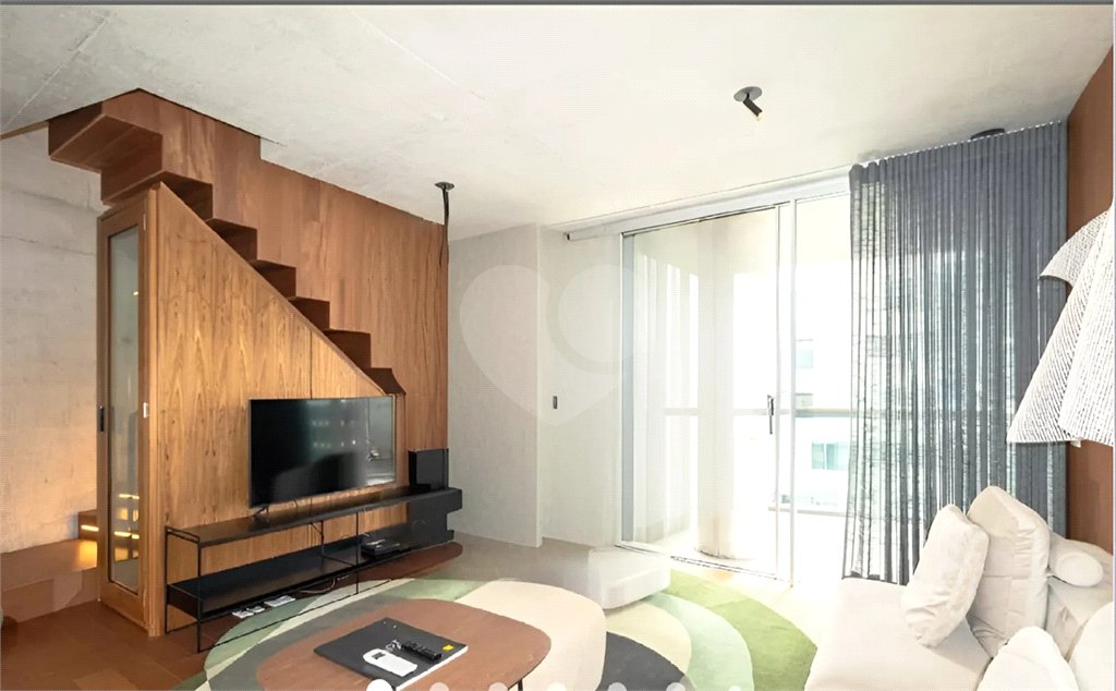 Apartamento Duplex com 2 dormitórios para Venda na Vila Nova Conceição/ São Paulo-SP