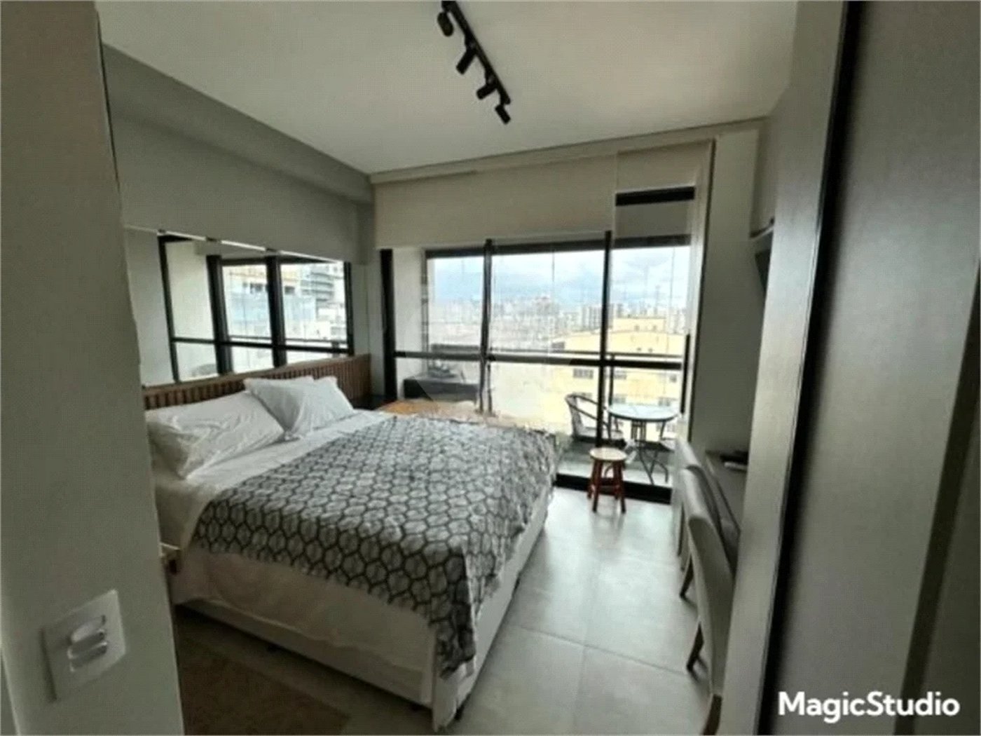 Apartamento com 25m² , 1 dormitório , 1 vaga , para locação na Vila Mariana.