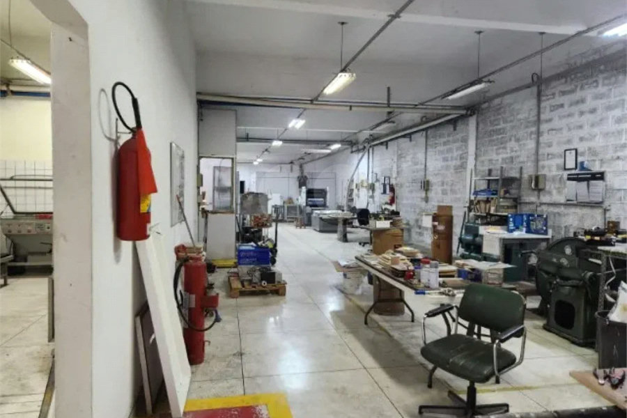 Excelente Galpão de 1.000 M² divididos em dois pavimentos de 500 M²