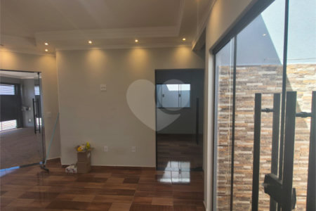 CASA A VENDA NO JD. FLAMBOYANT EM SÃO CARLOS