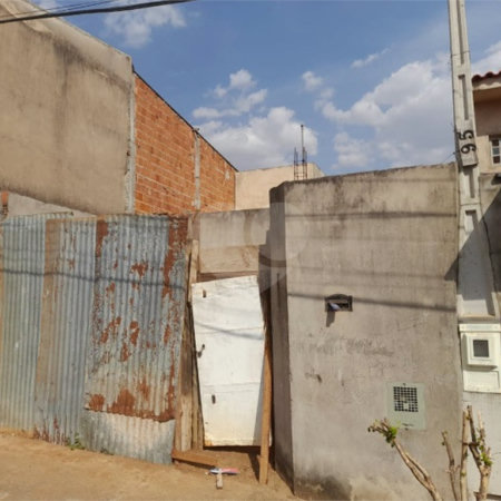 Casa em Construção à Venda no Bairro Romeu Tortorelli