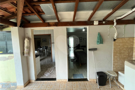 Casa a venda com 2 dormitórios na Vila São José