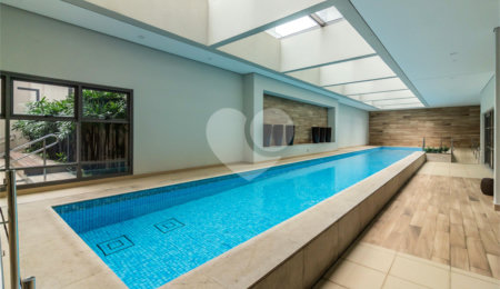 Apartamento à venda com 4 quartos, sendo 3 suítes, em Vila Gumercindo, São Paulo, SP