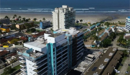 Apartamento à venda com 2 quartos, sendo 1 suíte,  em Maitinga, Bertioga, SP
