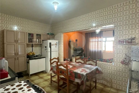 Sobrado 125 m² com 3 Dormitórios ,2 Vagas e uma Edícula nos Fundos– Residencial ou Comercial – Pirituba
