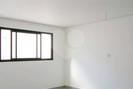 Sobrado novo , com 230m² , 3 suítes , 4 vagas de garagem , à venda no Jardim Bela Vista , em Santo André.