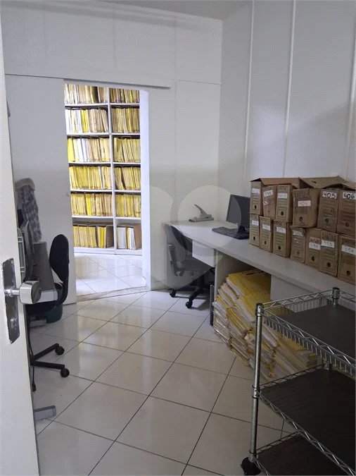 Sala comercial no centro de São Paulo