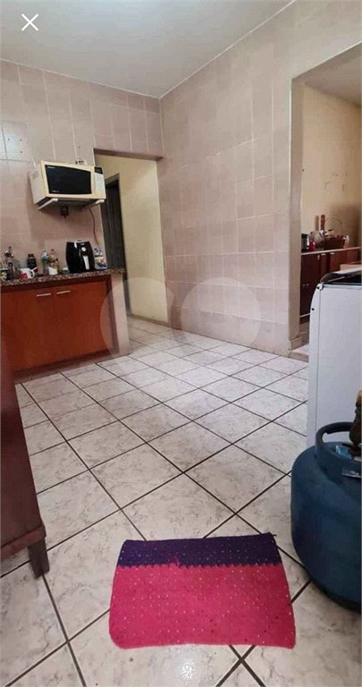 Casa térrea para venda em Descalvado/SP.