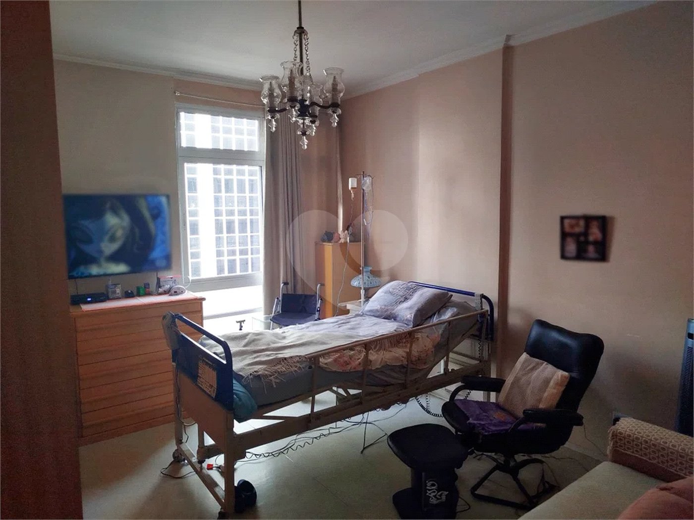 Apartamento em Higienópolis com 2 dormitórios
