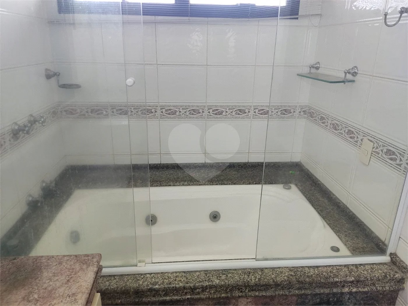 Apartamento para venda e locação no Bairro Vila Rezende em Piracicaba - SP.