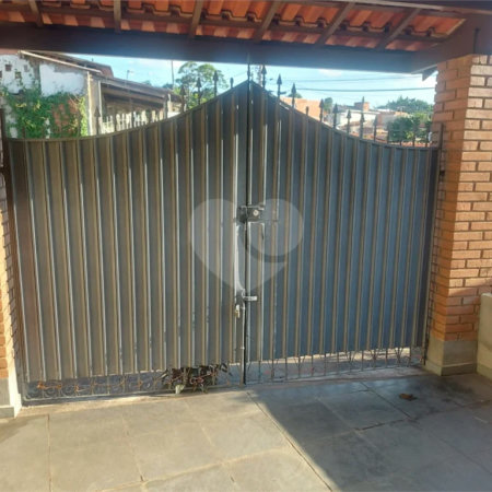 Casa à venda com 3 quartos, sendo 2 suítes,  em Capela, Vinhedo, SP