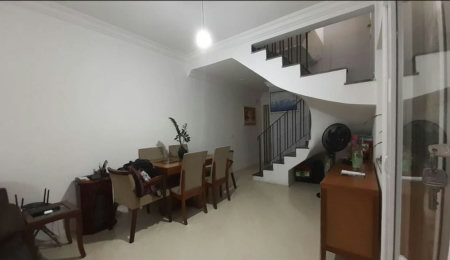 Sobrado espaçoso e completo em condomínio fechado no Bonfiglioli!