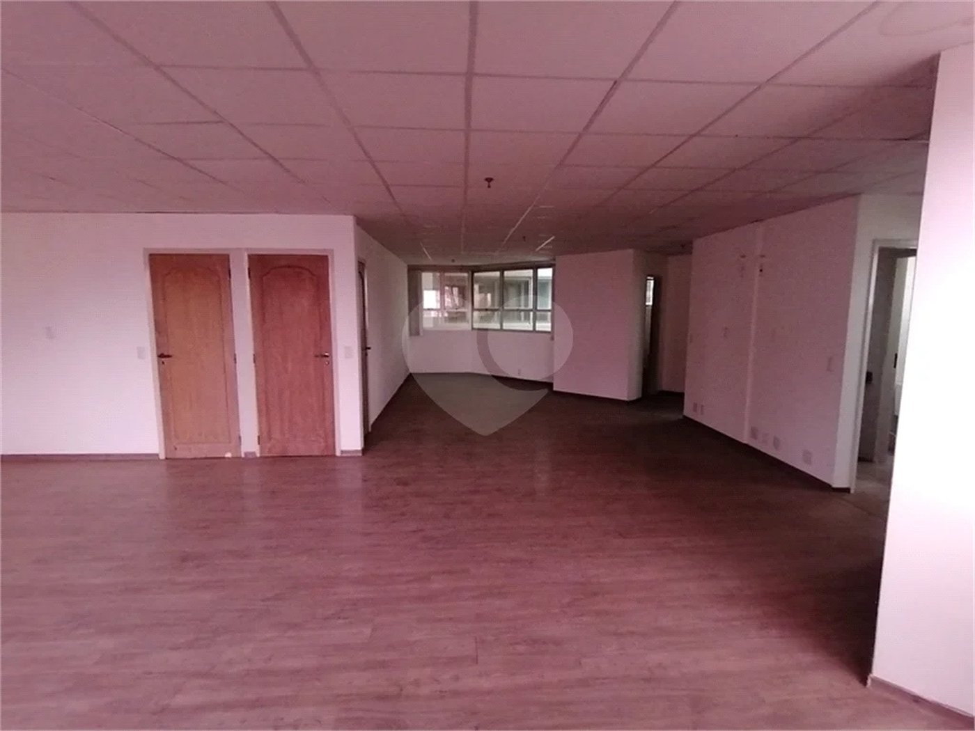 CONJUNTO COMERCIAL COM 130m2 VENDA/LOCAÇÃO NO CENTRO DE CAMPINAS