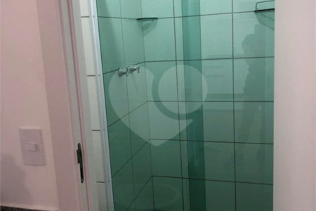 Apartamento com 1 Quarto e 1 banheiro à Venda, 30 m².