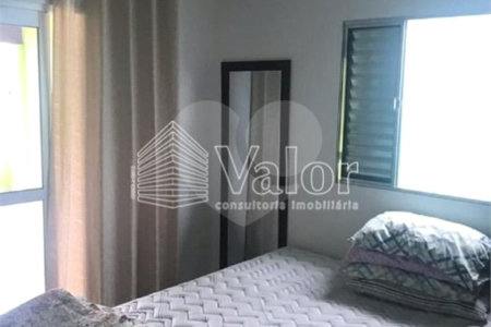 Sobrado para venda.