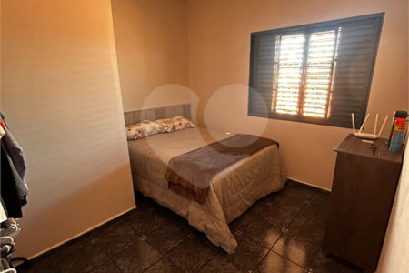 Casa à venda com 3 quartos, sendo 1 suíte, em Vila Boa Vista, São Carlos - SP
