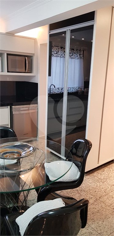 APARTAMENTO DE FINO TRATO - UM POR ANDAR NA MOOCA BELO