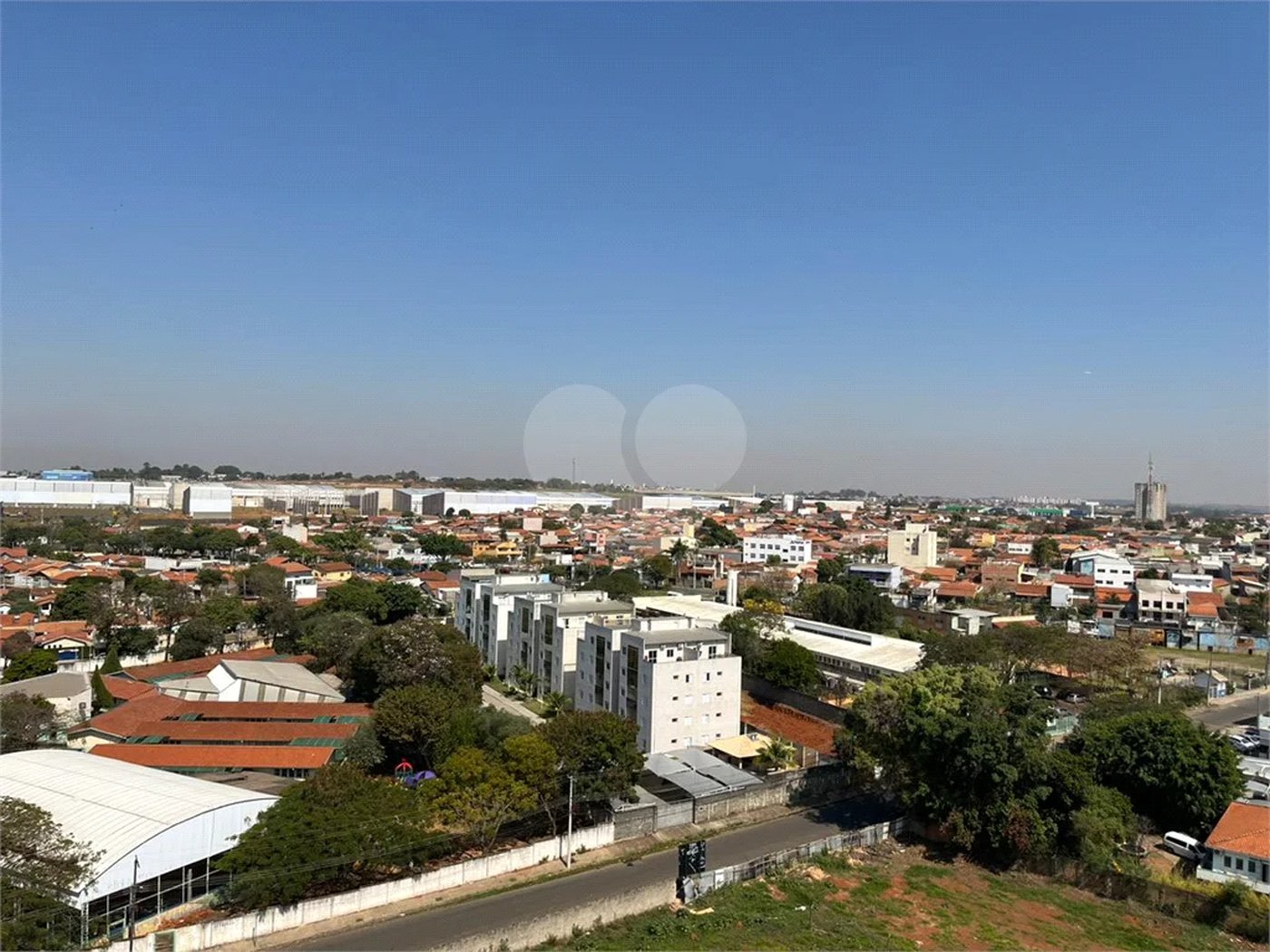 Apartamento à venda com 2 dormitórios e 1 suíte no 13 andar!