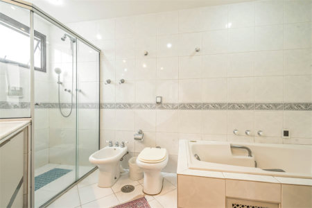 Apartamento à venda no Campo Belo 4 dormitórios 3 vagas