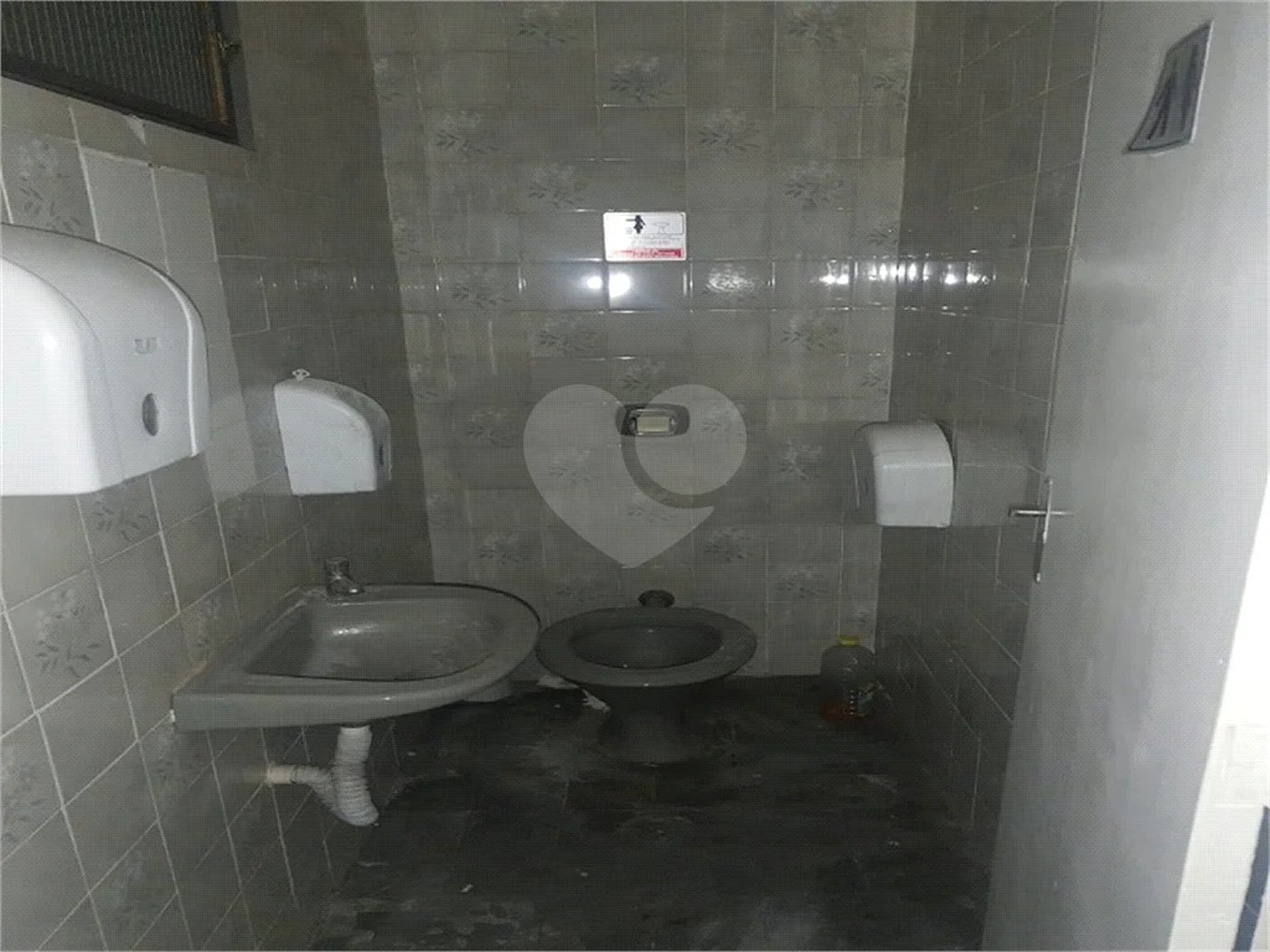 Casa com salão para Venda no Jardim Umarizal.