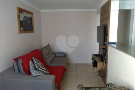 Apartamento com 2 dormitórios