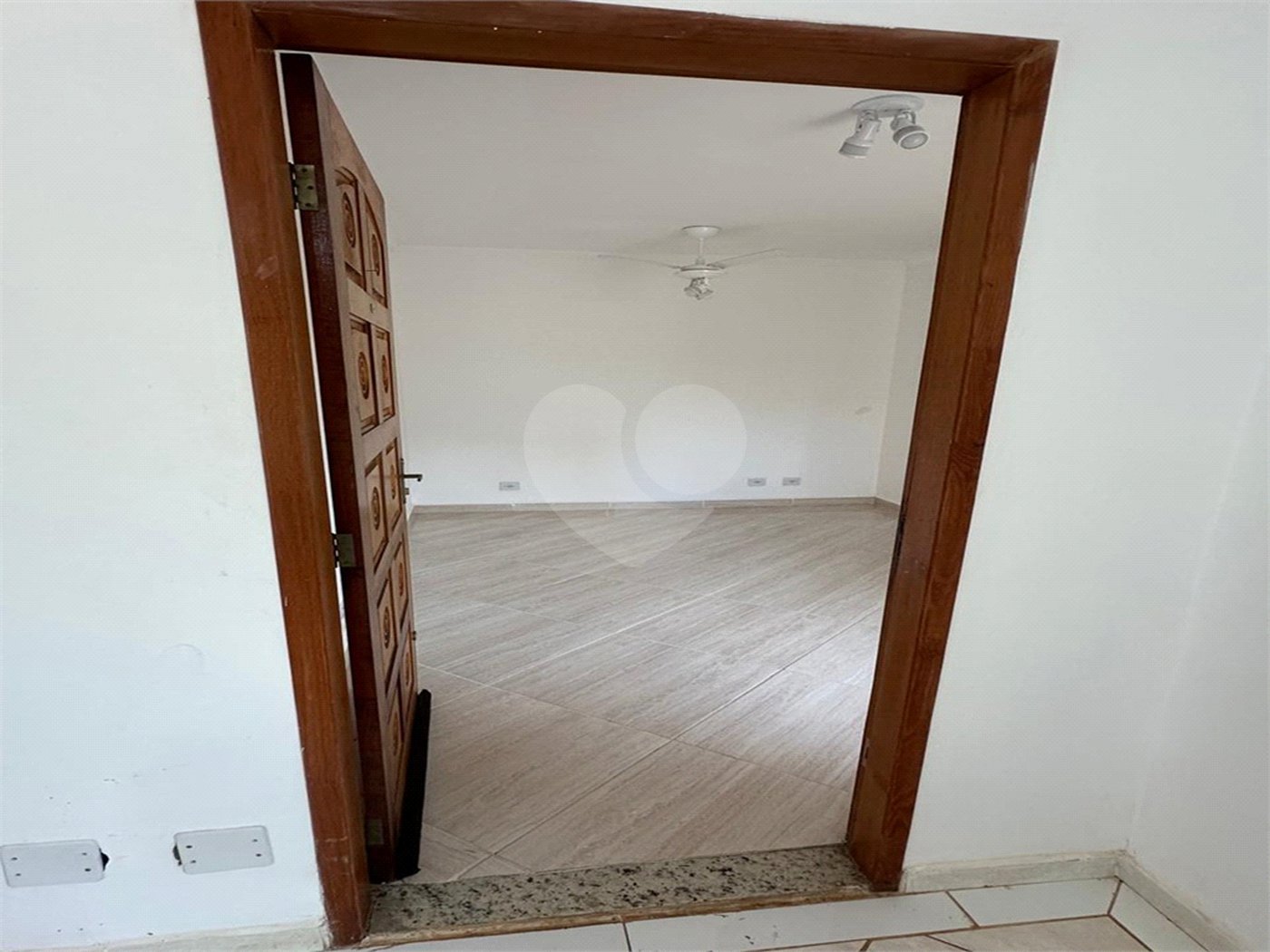 Apartamento no Condomínio Recanto Verde, com 59 m².
