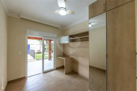 Casa Térrea à venda com 3 quartos, sendo 1 suíte, em Interlagos, São Paulo, SP