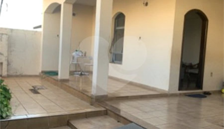 Casa Térrea à venda com 3 quartos, sendo 1 suíte,  em Jardim Nova Santa Paula, São Carlos, SP