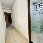 Casa á venda, com 03 Dormitórios, em São Carlos.