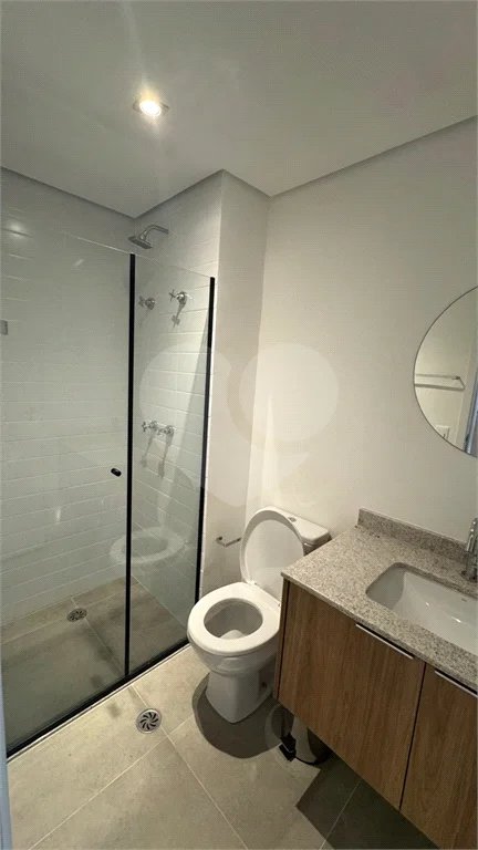 Studio mobiliado de 26m para locação em Moema