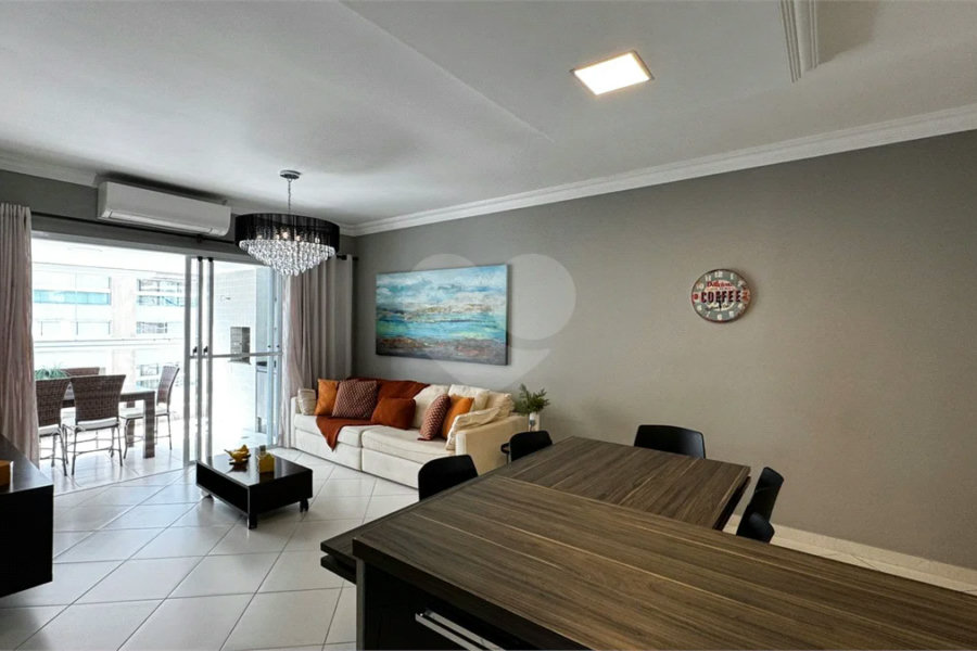 Apartamento à venda com 3 quartos, sendo 2 suítes, em Riviera de São Lourenço, Bertioga, SP