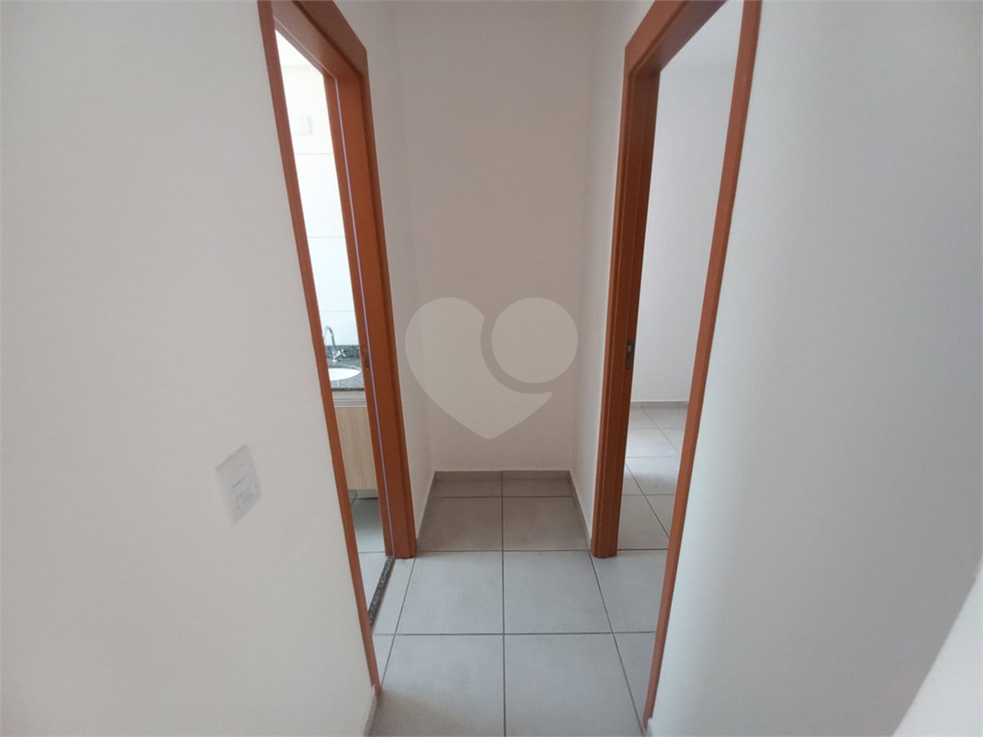 Apartamento no Condomínio Mirante Araucária.