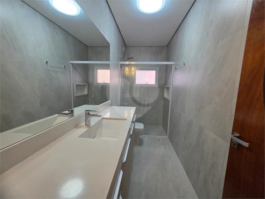Casa à venda com 4 suítes no condomínio Residencial Jardim Primavera, Louveira - SP
