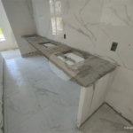 Apartamento 2 dormitórios (1 suíte) com vaga garagem, excelente localização, programa MCMV