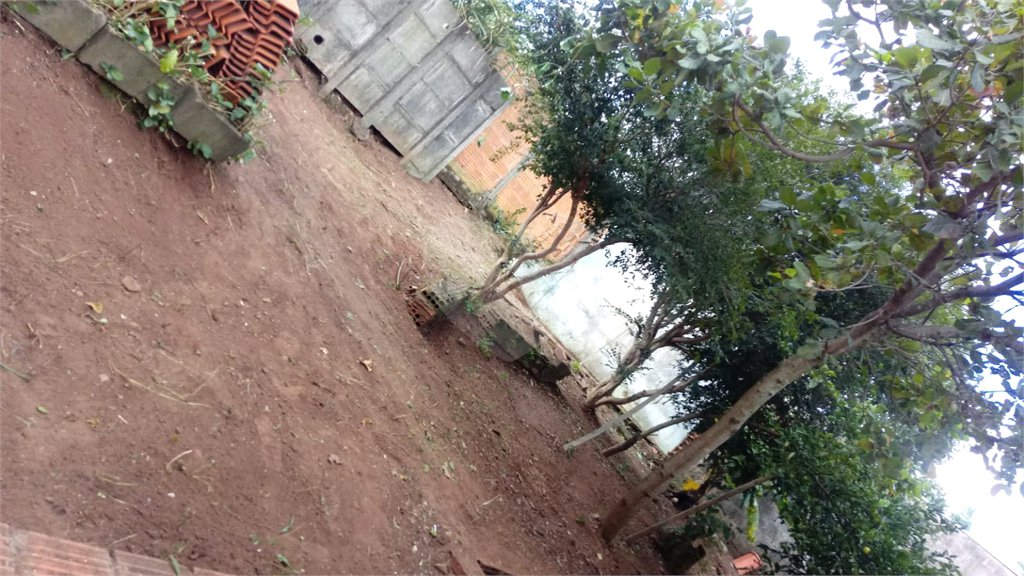 Terreno com 586,00 m² de área total na Vila Costa do Sol.