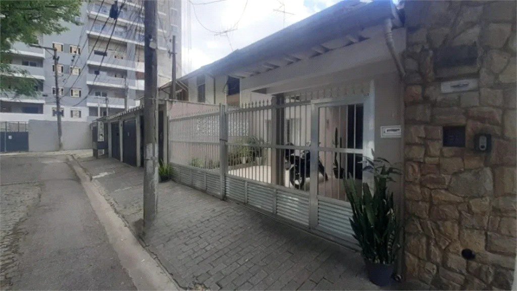Sobrado à venda com 3 quartos, sendo 1 suíte, em Vila Sônia, São Paulo, SP