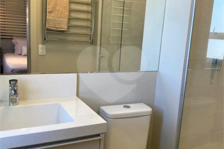 Apartamento de 224m² com 4 dormitórios, 3 suítes, 4 vagas de garagem e deposito